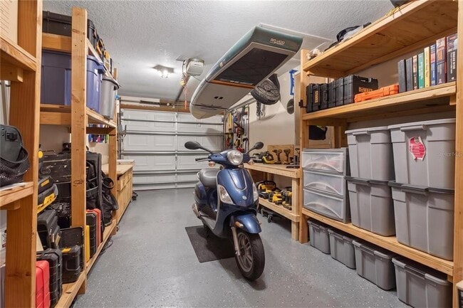 Building Photo - 210 Lake Charles Ct