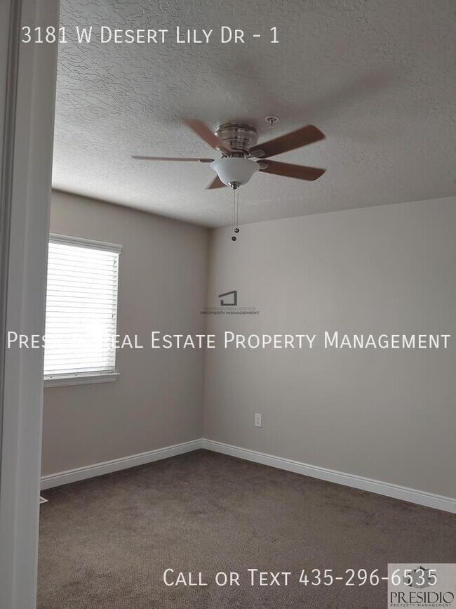 Building Photo - 3181 W Desert Lily Dr