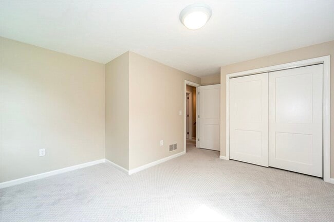 Building Photo - 7 Sherman Terrace