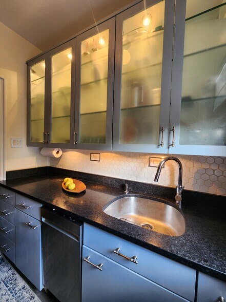 Kitchen w/ Stainless Appliances - 2515 K St NW