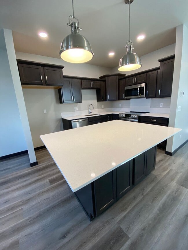 Building Photo - New Townhome in Priest River