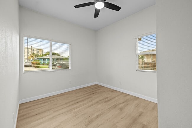 Building Photo - 5529 Dorothy Dr