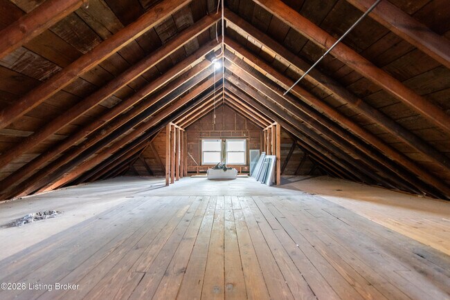 Building Photo - 316 Iola Rd