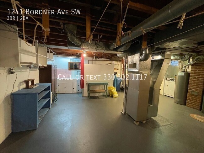 Building Photo - 1241 Bordner Ave SW