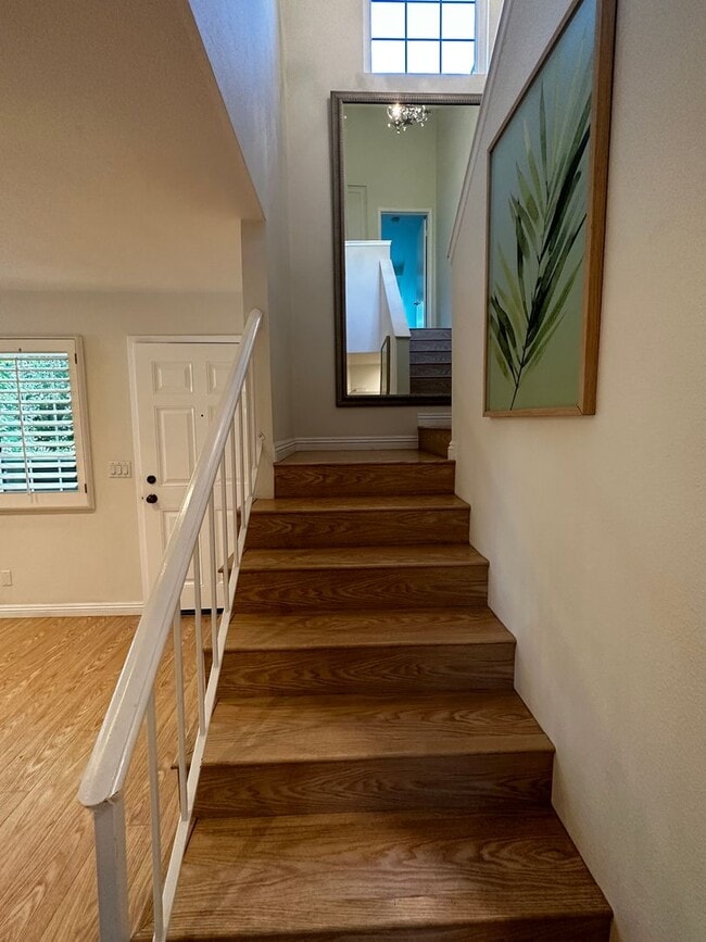 Building Photo - Townhouse in the heart of Pasadena