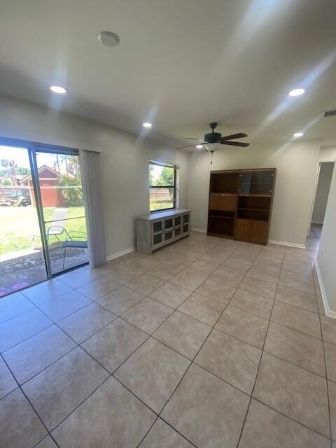 Building Photo - 1100 Cameo Cir