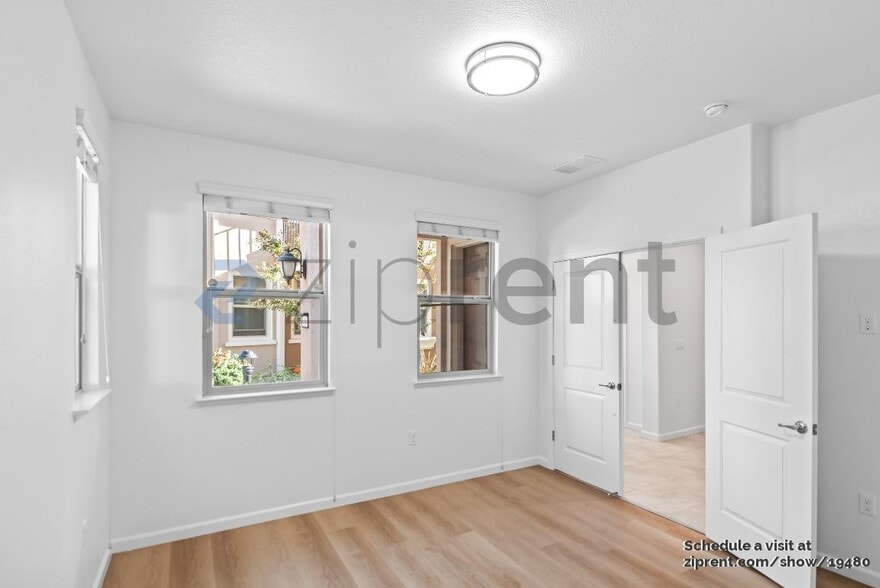 Building Photo - 291 Montalcino Cir