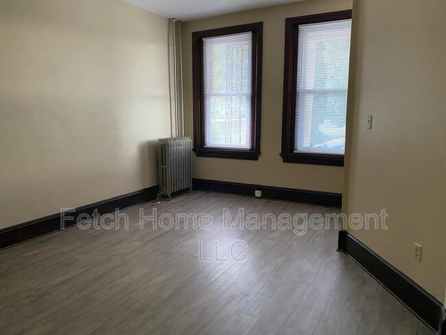 Building Photo - 129 N 2nd St