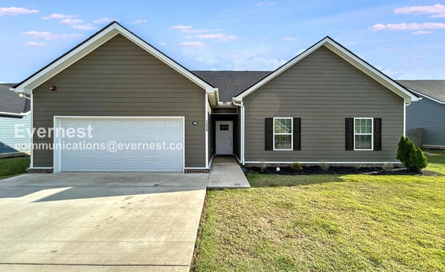 Primary Photo - 1020 Echo Rdg Rd