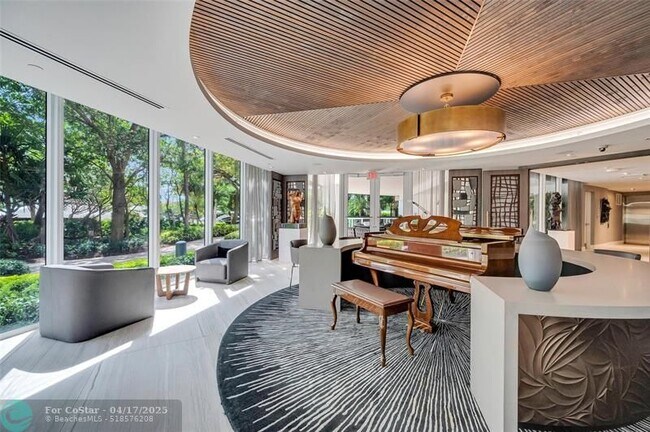 Building Photo - 333 Las Olas Way