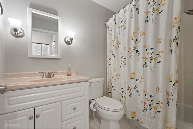 Building Photo - 1750 Henley St