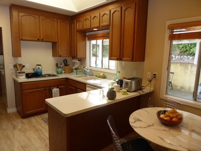 Building Photo - PENDING WITH ACCEPTED APPLICATION - TWO BE...