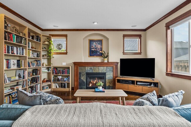 Building Photo - First Time Rental Property With Gorgeous F...