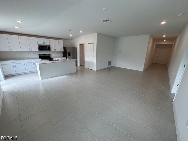 Building Photo - 17313 Cantu Ct