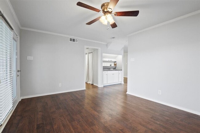 Building Photo - 5718 Marvin Loving Dr