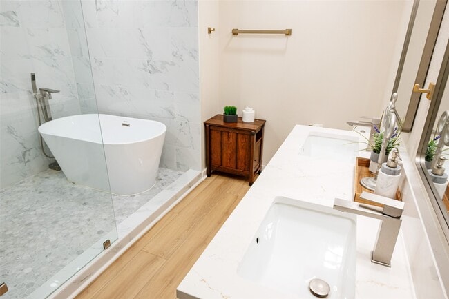 Building Photo - 42 S Waxberry Rd