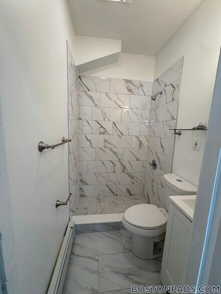 Building Photo - 200 Highland St