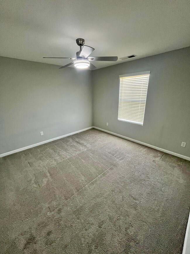 Building Photo - 2105 Boynton St