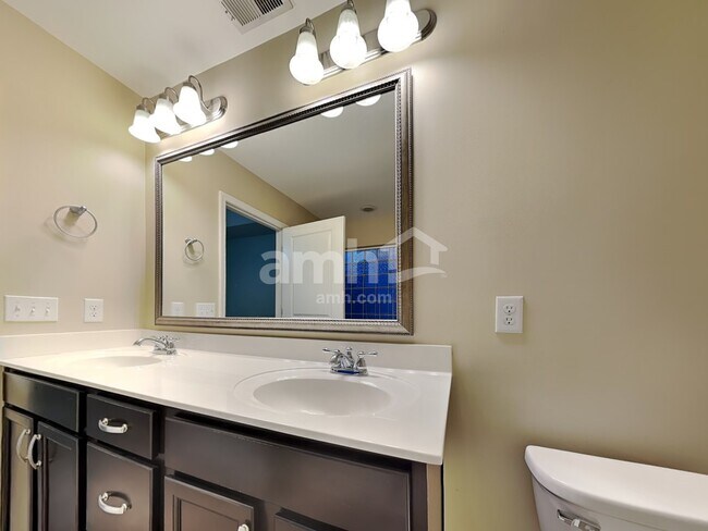 Building Photo - 42 Sand Valley Ct