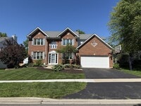 Building Photo - 575 Capital Ln