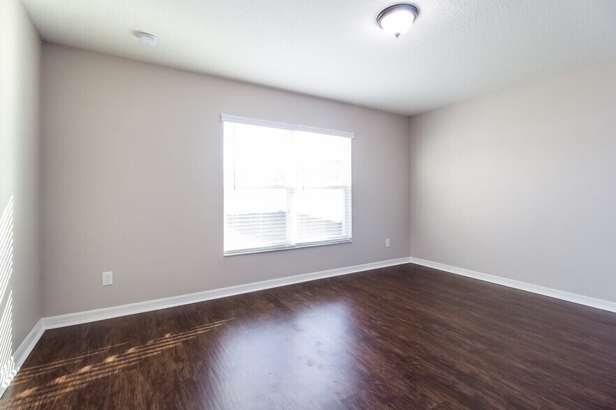 Building Photo - 2130 Fawn Meadow Cir