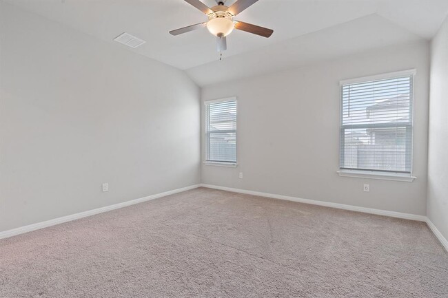 Building Photo - 14417 Heartland Dr