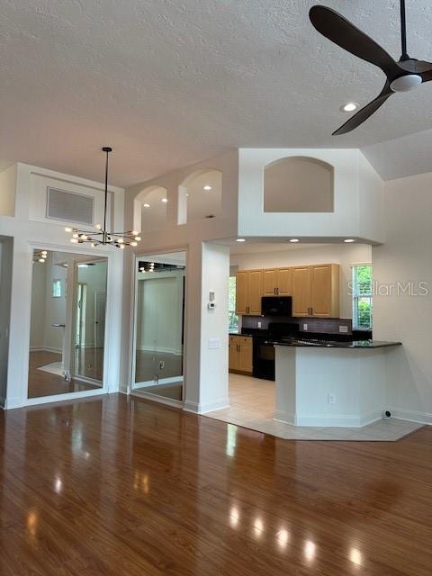 Building Photo - 7353 Windemere Ln