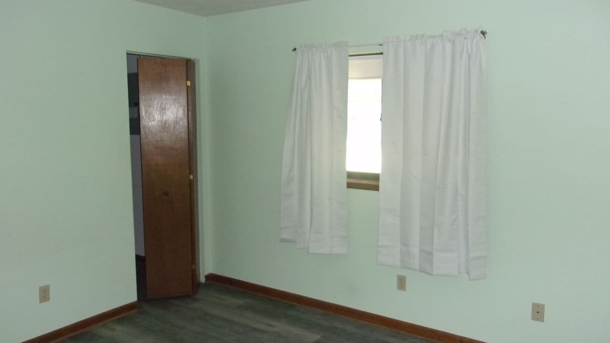 Building Photo - 10030 SW 90th Ct