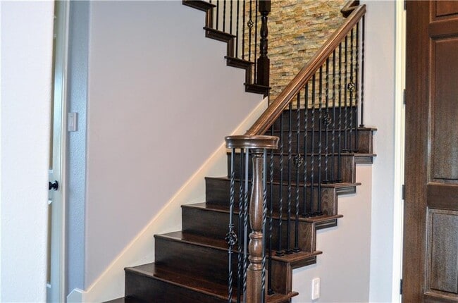 Building Photo - 117 Calima Cove