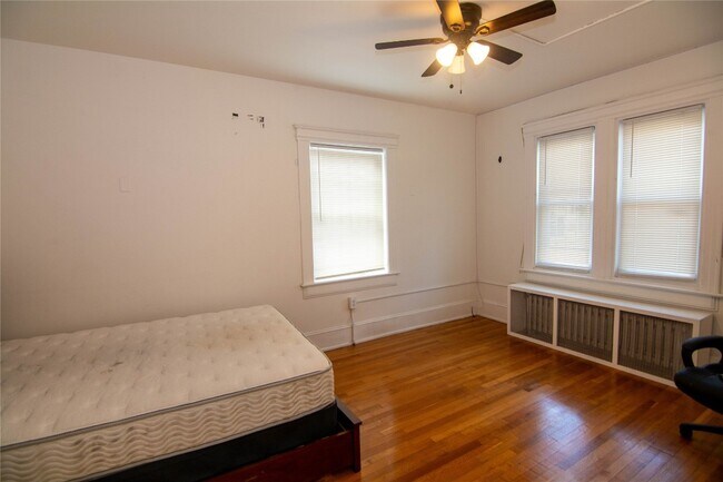 Building Photo - 30 Fayette St