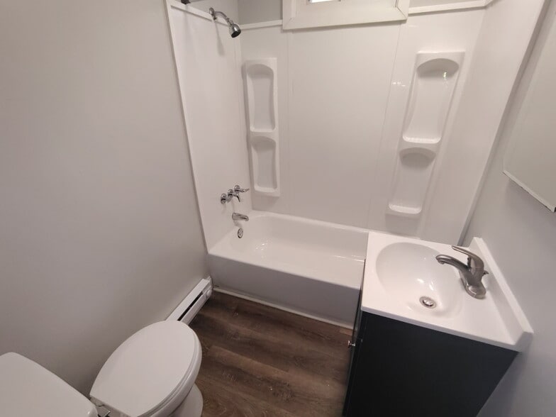 Building Photo - 1804 S Wall Ave