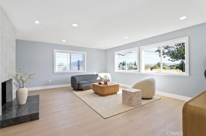 Building Photo - 1309 E Sunview Dr