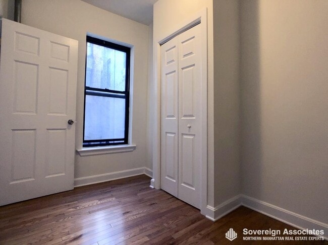Building Photo - 401 E 68th St