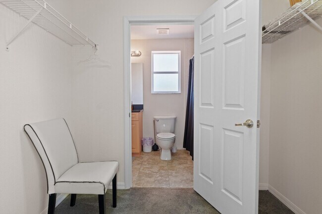 Building Photo - 4765 S Amstel Dr