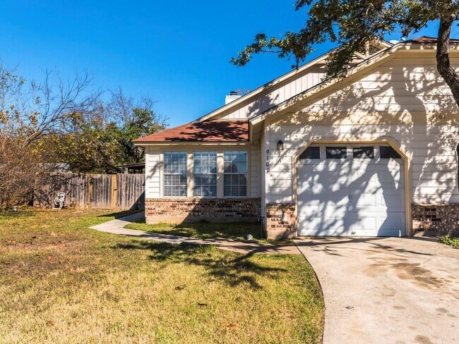 Building Photo - 9101 Japonica Ct