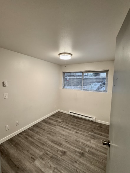 Building Photo - 2415 8th Ave N