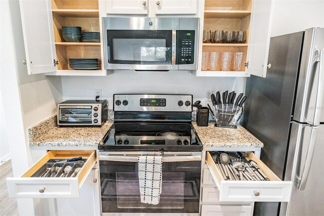 Building Photo - 2604 N Highland Ave