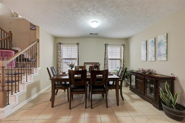 Building Photo - 6710 Lindale Springs Ln