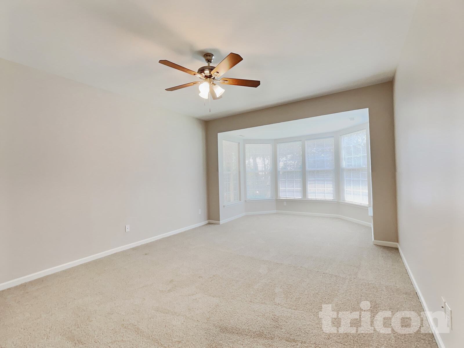 Building Photo - 15609 Carrington Ridge Dr
