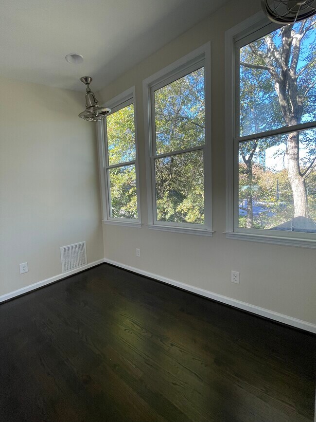 Gorgeous 3rd level room - a perfect office with treetop views - 898 Argonne Ave NE