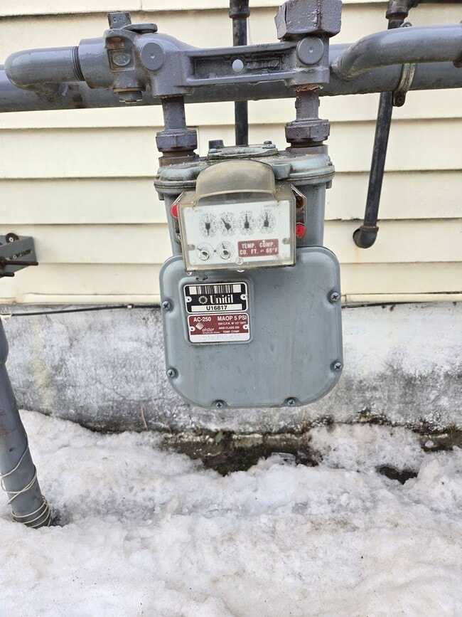 Building Photo - 10 Freeman Ct