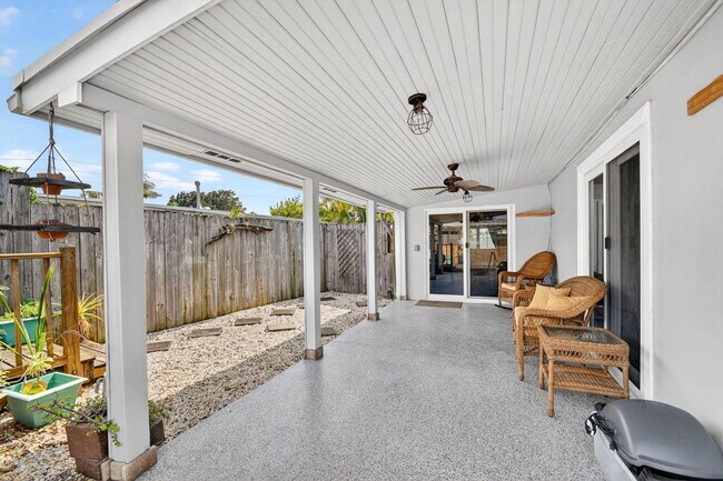 Building Photo - 318 Glen Arbor Terrace