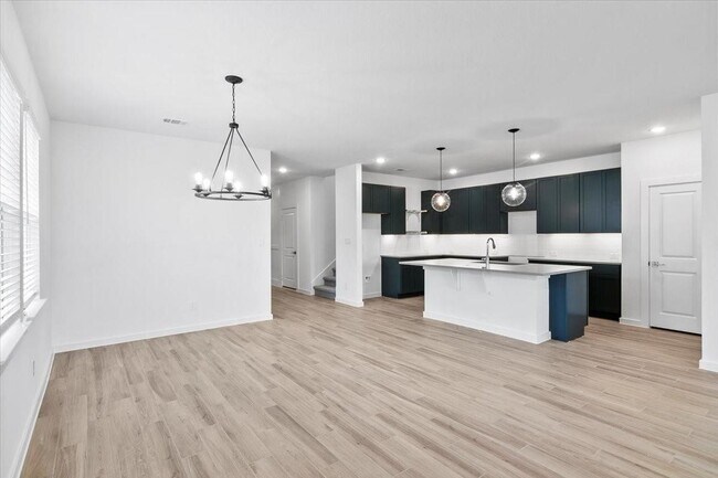Building Photo - 107 Walnut Hl Ct