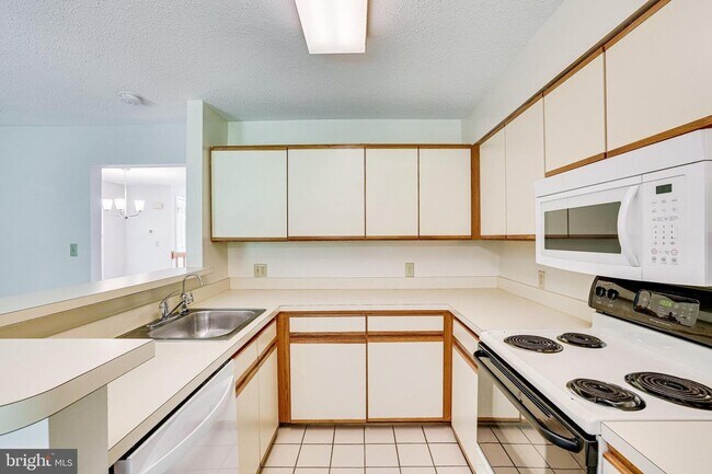 Building Photo - See what Reston has to offer!