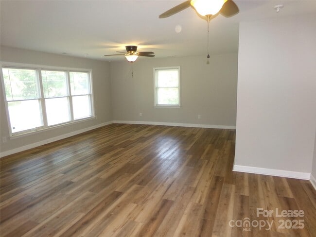 Building Photo - 40119 NC-740