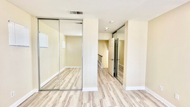 Building Photo - 5751 Galloway Pl