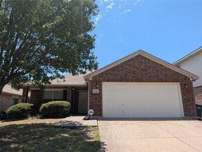 Building Photo - 9949 Sparrow Hawk Ln