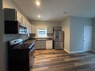 Building Photo - 7736 S Champlain Ave