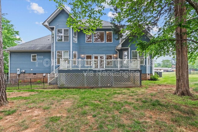 Building Photo - 7887 Mountain Shore Dr