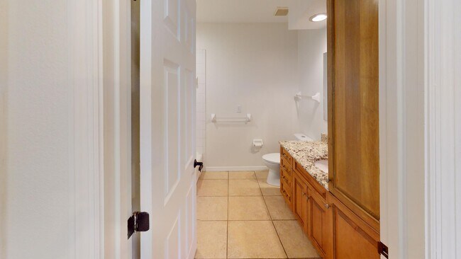 Building Photo - 224 Tarpon Ave